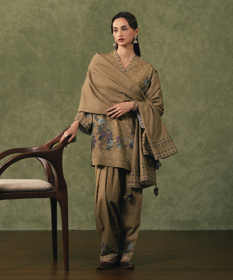 Sapphire Printed Khaddar Unstitched 3Pc Suit 00U3PDY25V94