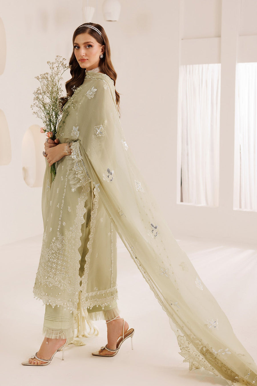 Alizeh Dhaagay Embroidered Chiffon Unstitched 3Pc Suit AF-DHG-5031-Ahana