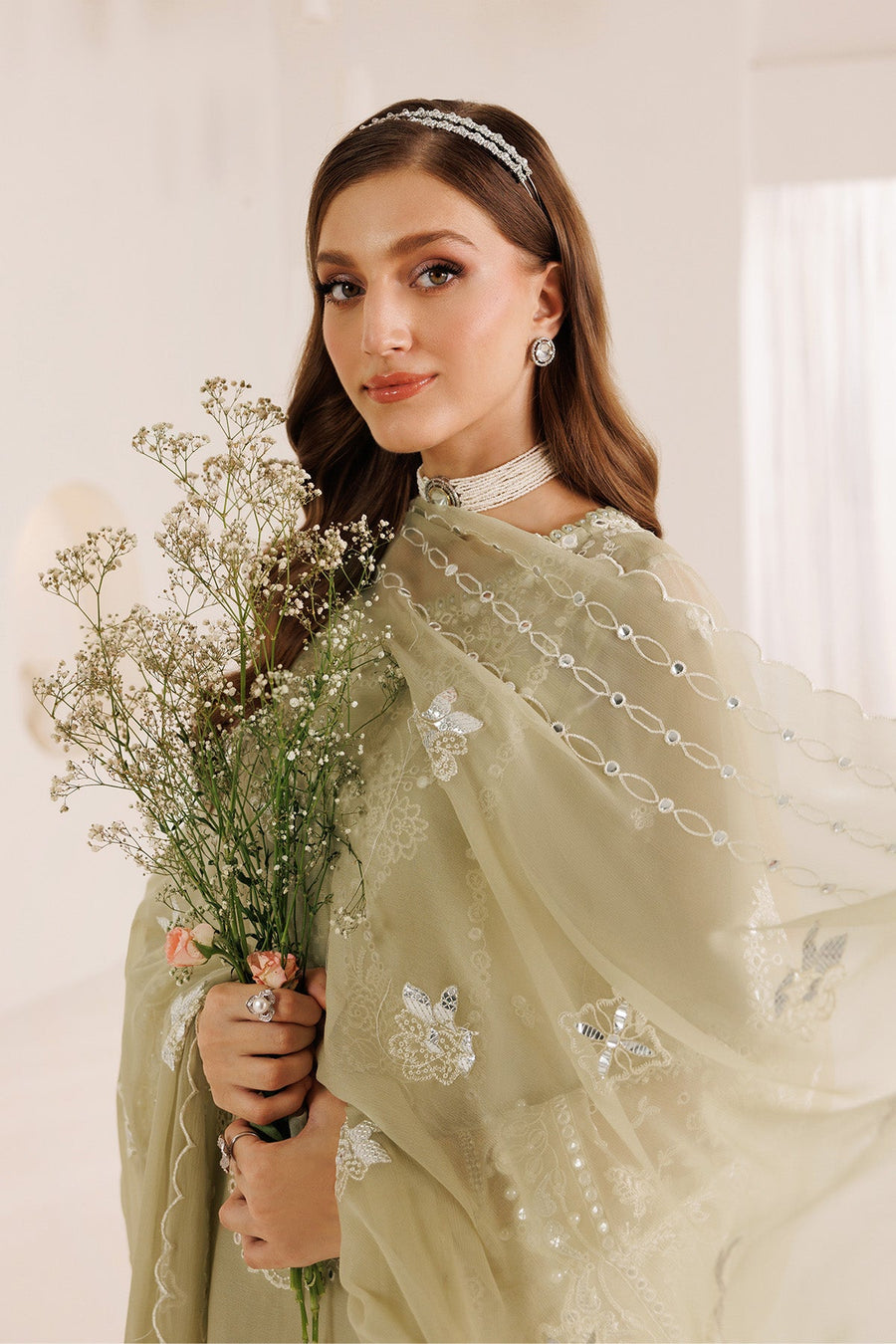 Alizeh Dhaagay Embroidered Chiffon Unstitched 3Pc Suit AF-DHG-5031-Ahana