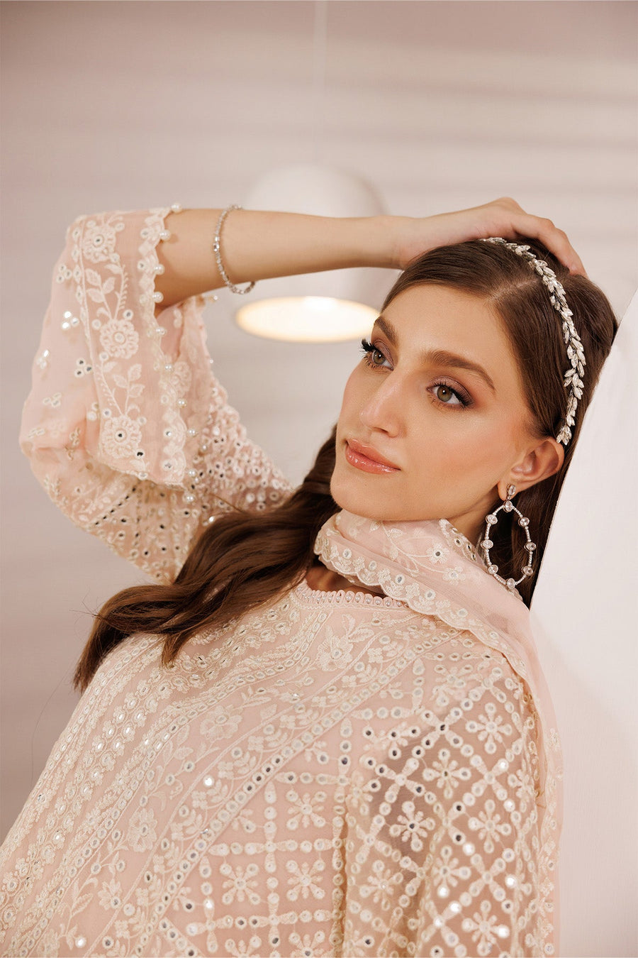 Alizeh Dhaagay Embroidered Chiffon Unstitched 3Pc Suit AF-DHG-5029-Miksha