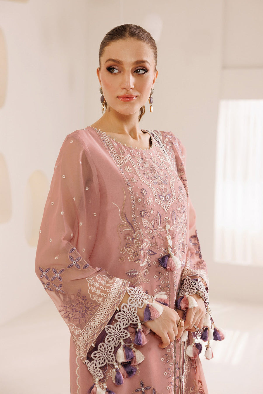 Alizeh Dhaagay Embroidered Chiffon Unstitched 3Pc Suit AF-DHG-5032-Aabia