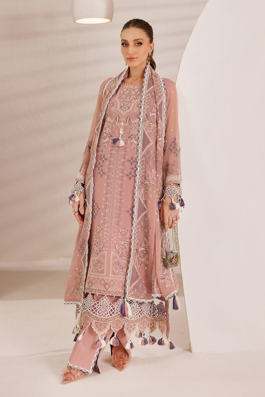 Alizeh Dhaagay Embroidered Chiffon Unstitched 3Pc Suit AF-DHG-5032-Aabia