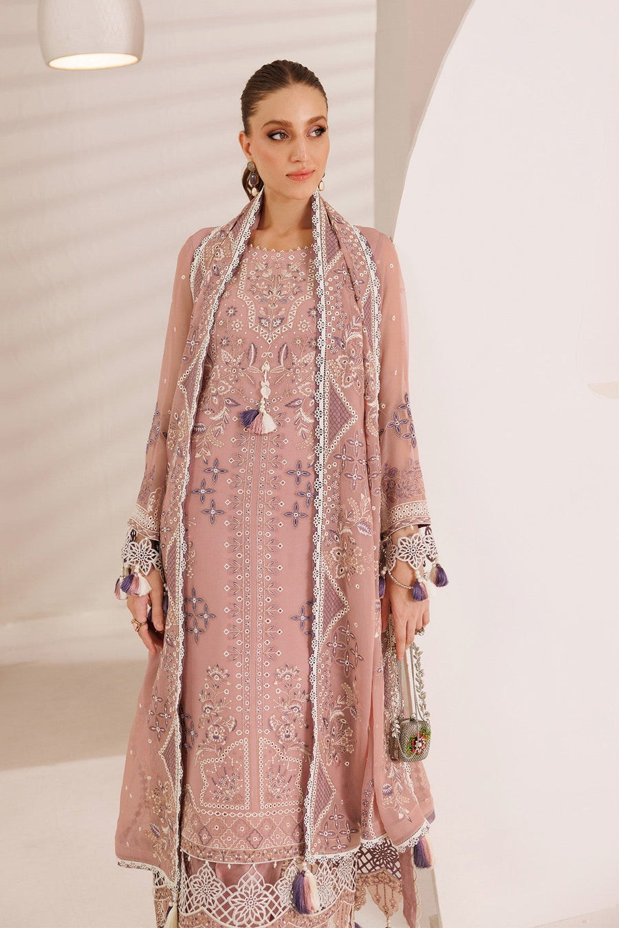 Alizeh Dhaagay Embroidered Chiffon Unstitched 3Pc Suit AF-DHG-5032-Aabia