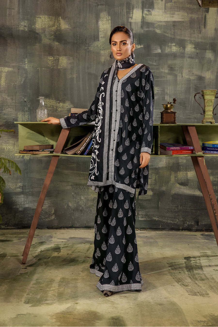 Melora by Safwa Digital Printed Doria Viscose Unstitched 3Pc Suit MLO-02