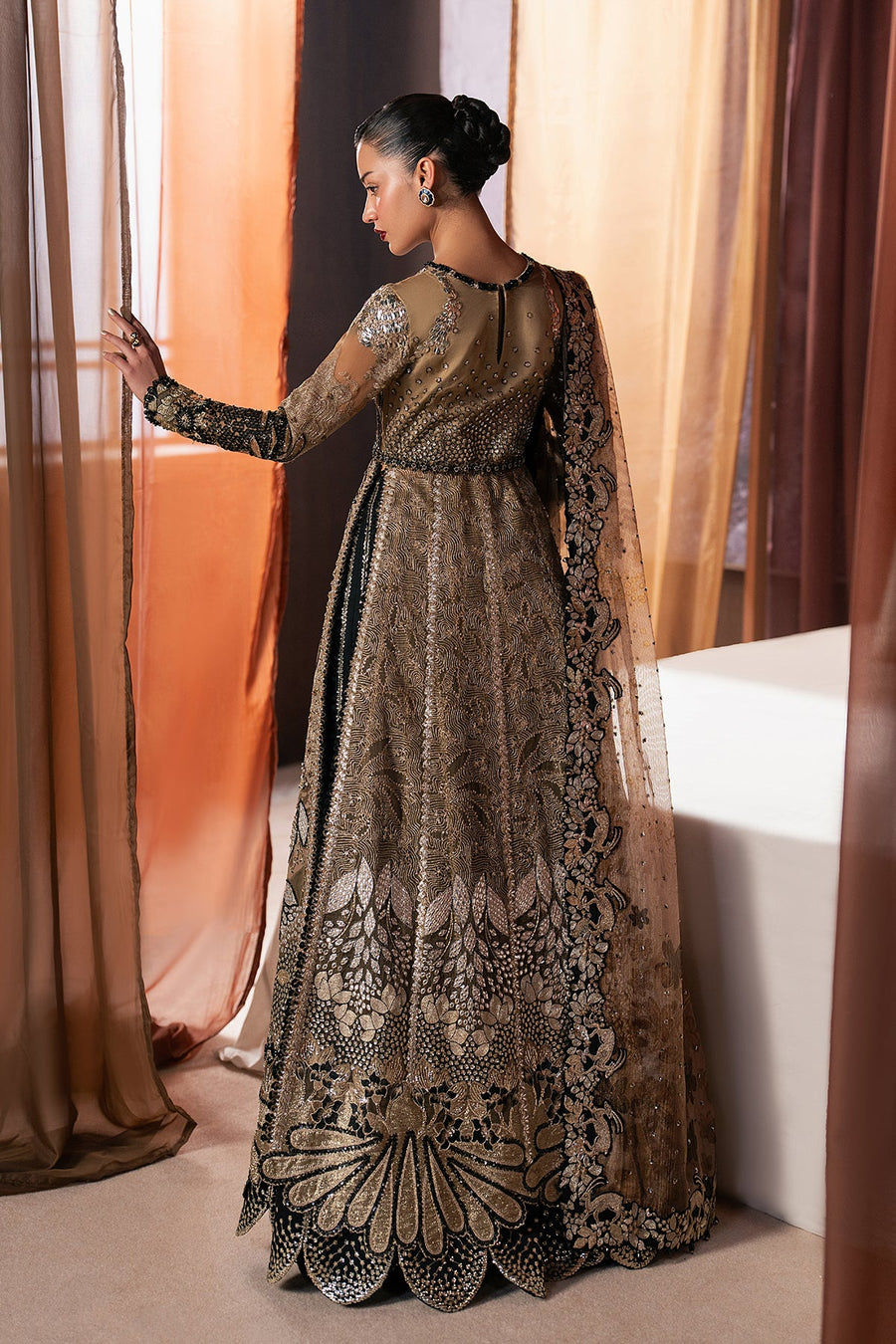Afrozeh Hayat Wedding Embroidered Organza Unstitched 3Pc Suit - Rayyan