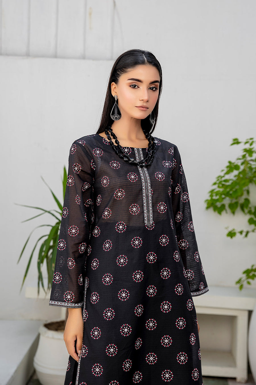 Safwa Orla Unstitched Printed Lawn 2Piece Suit - OR 80