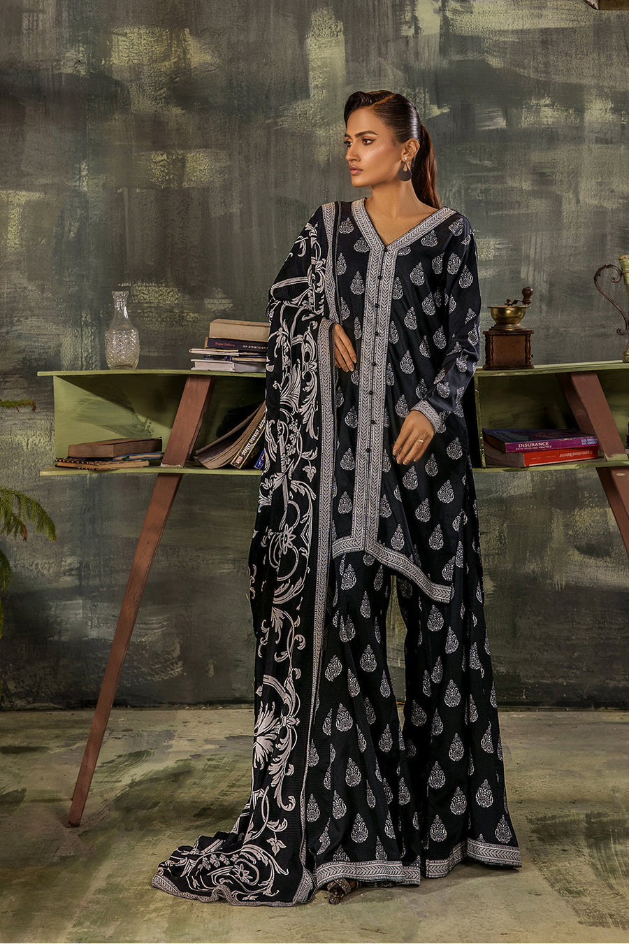 Melora by Safwa Digital Printed Doria Viscose Unstitched 3Pc Suit MLO-02