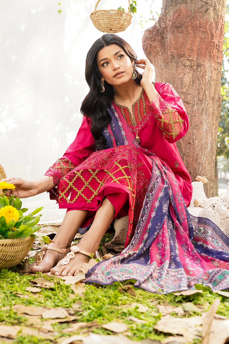 Safwa Skye Premium Embroidered Lawn Unstitched 3Pc Suit SKY-03