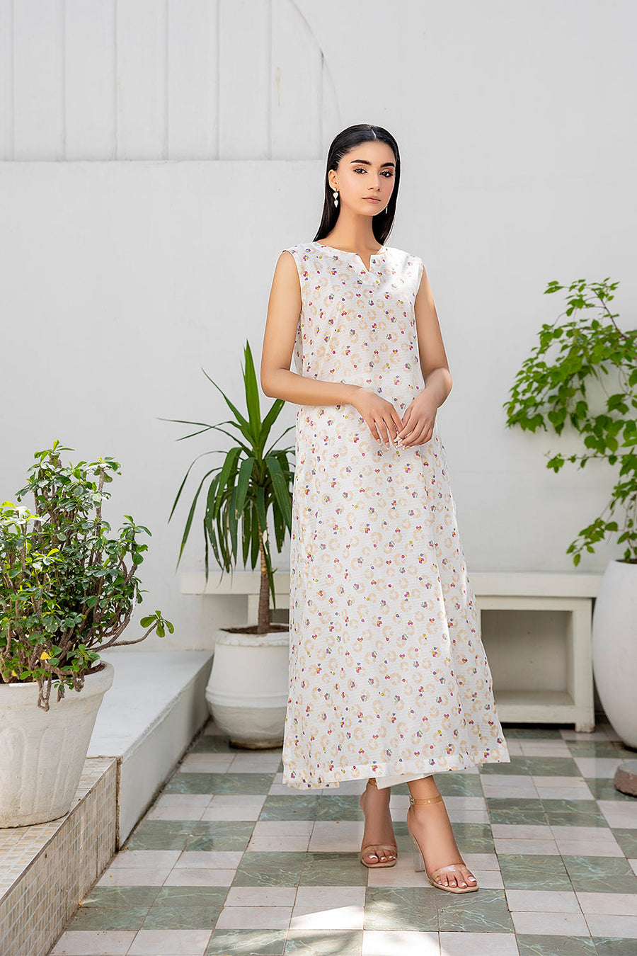 Safwa Orla Unstitched Printed Lawn 2Piece Suit - OR 81