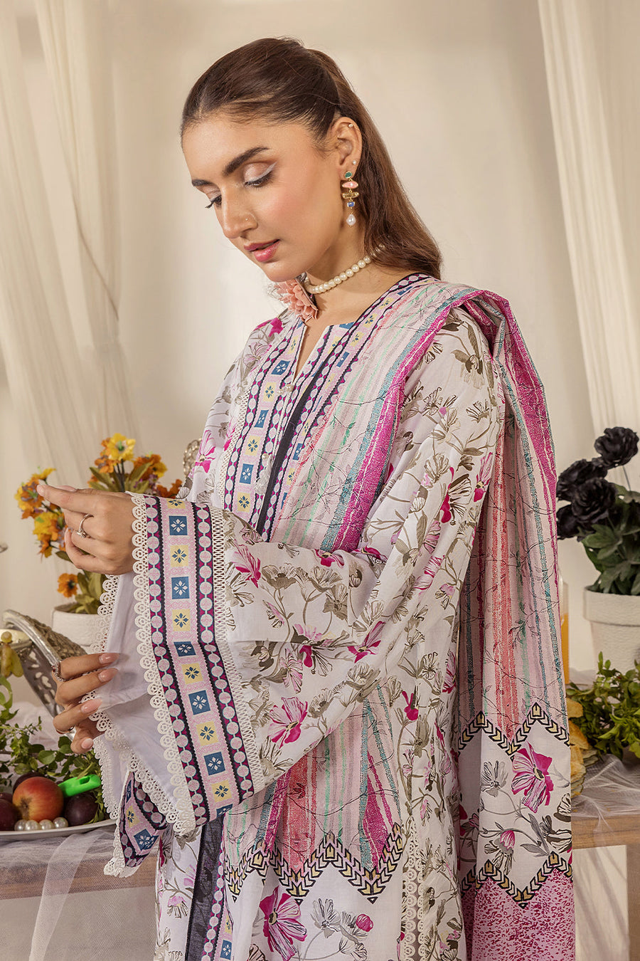 Safwa Praha Vol-08 Fine Digital Printed Lawn Unstitched 3Pc Suit SPH-79