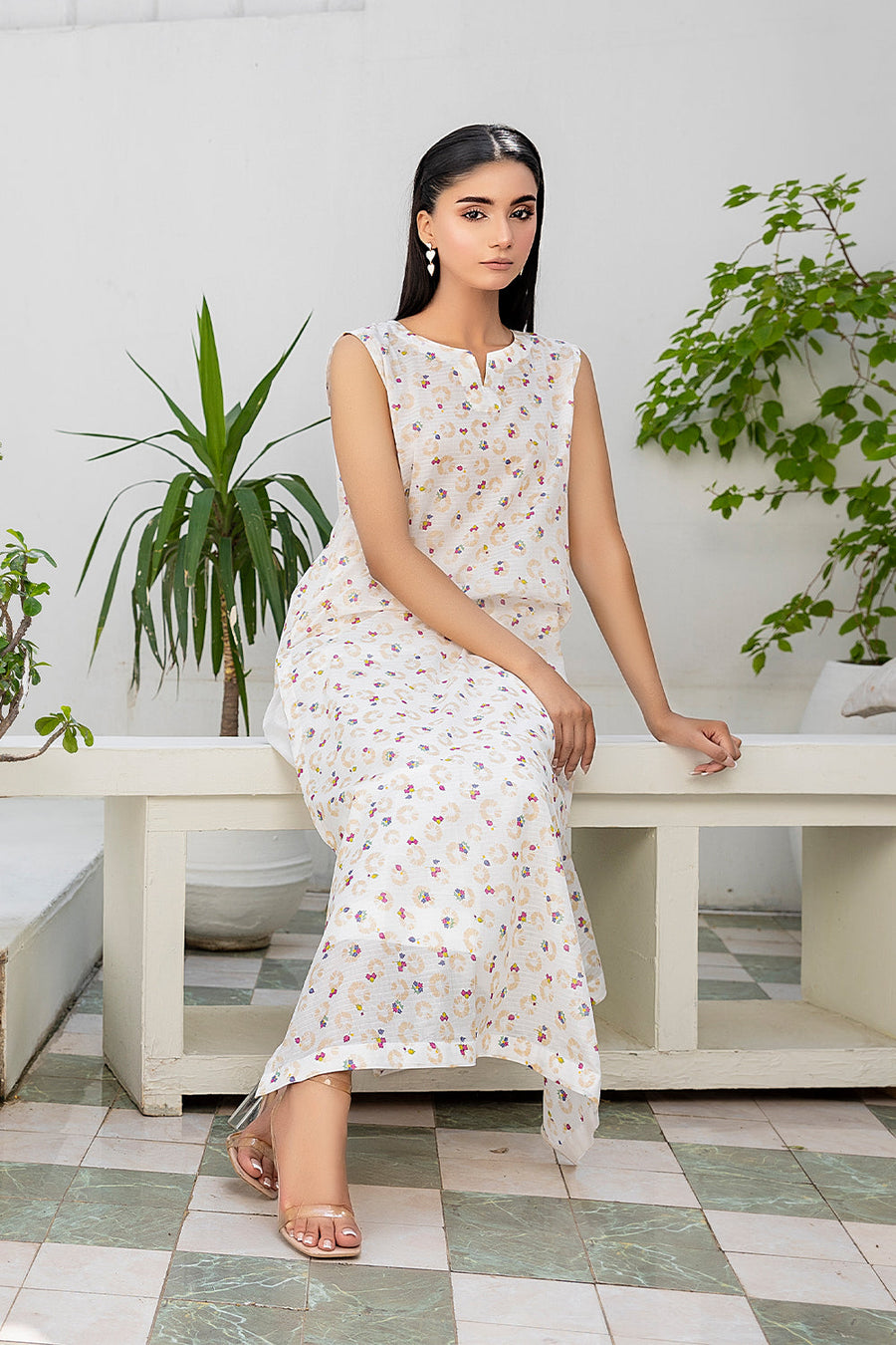 Safwa Orla Unstitched Printed Lawn 2Piece Suit - OR 81