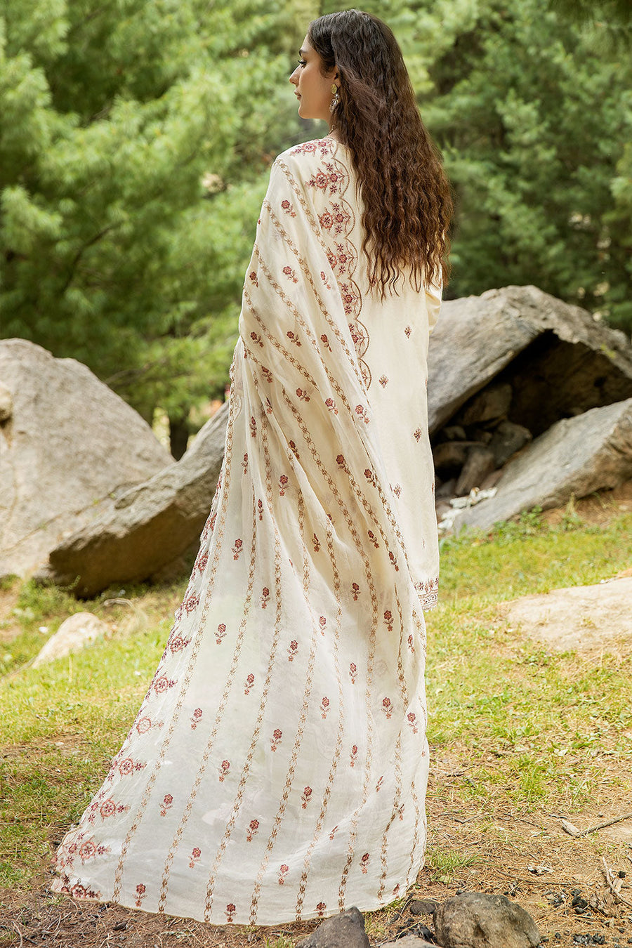 ASC-20 - SAFWA ADORE EMBROIDERED 3-PIECE COLLECTION VOL 02