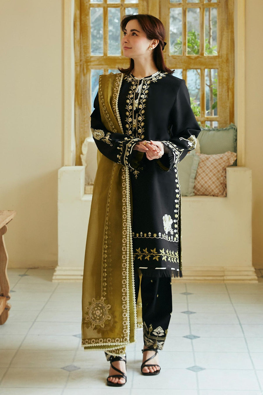 Coco by Zara Shahjahan Embroidered Lawn Unstitched 3Pc Suit D-01B ARZOO