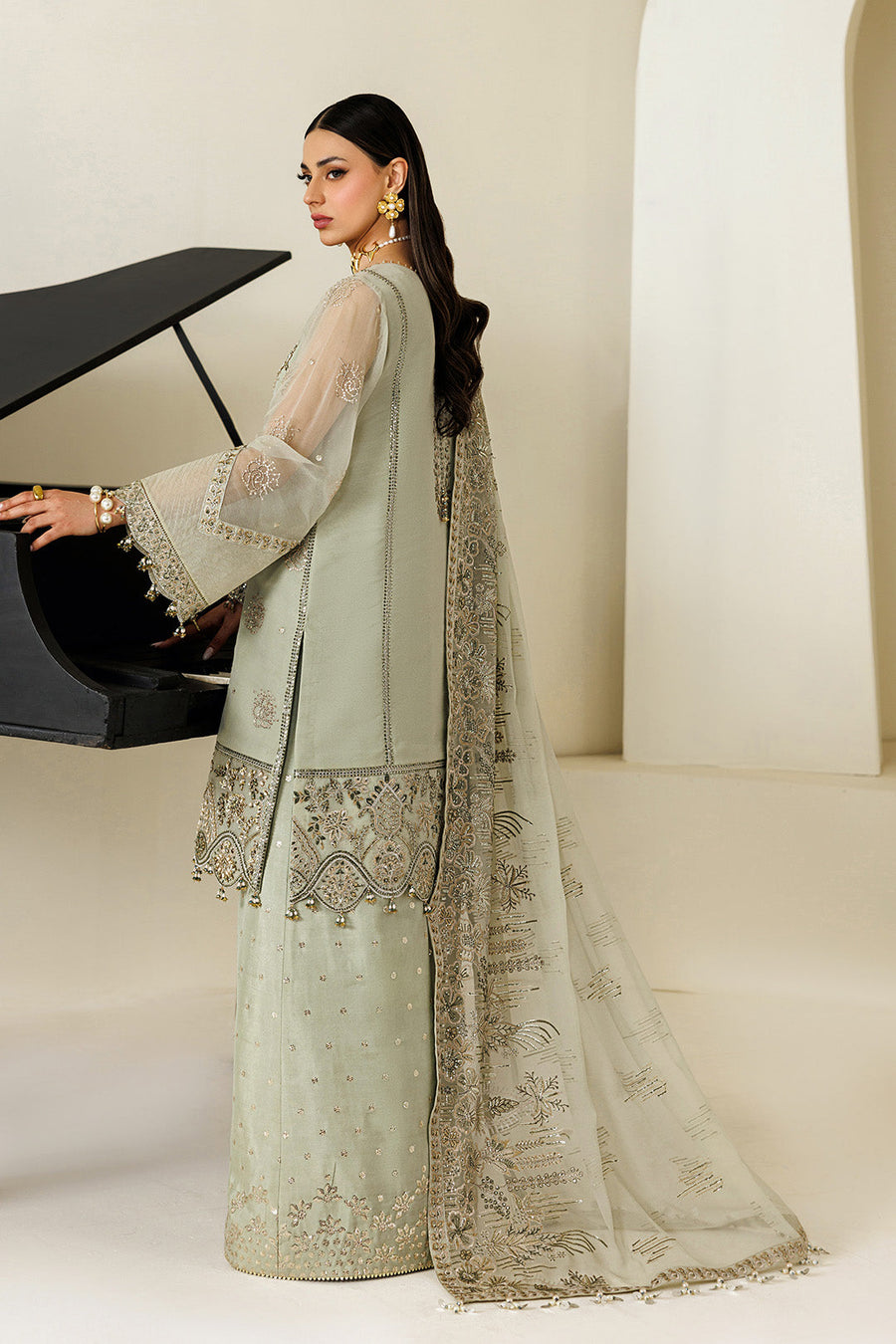 Alizeh Aymal Embroidered Chiffon Unstitched 3Pc SuitAF-BHM-4072-Javi