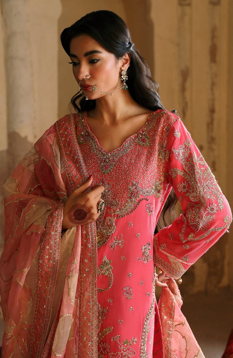 formal attire for ladies