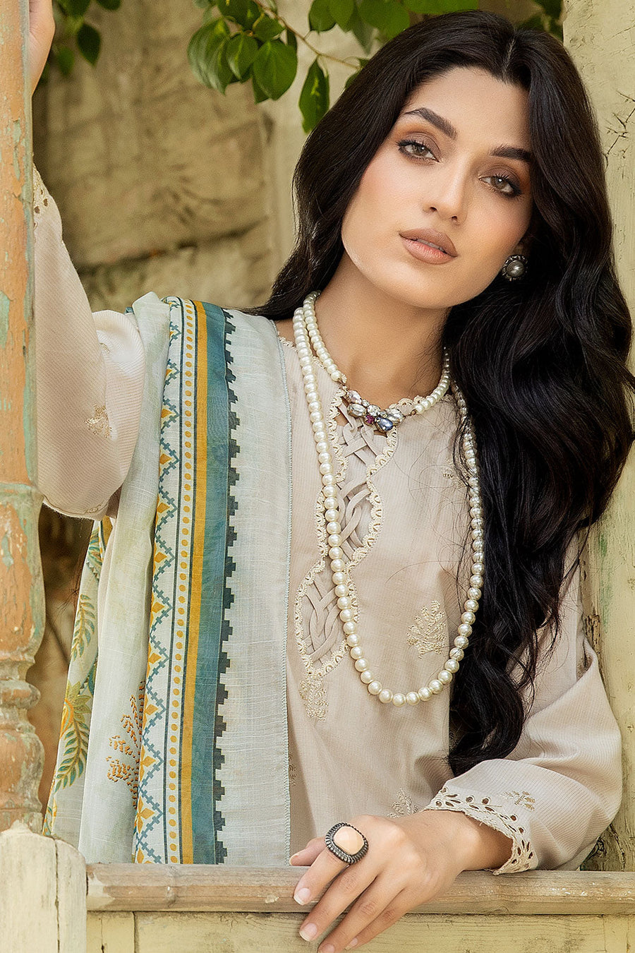 EMC-06 - SAFWA EMBRACE MASURI 3-PIECE COLLECTION VOL 1