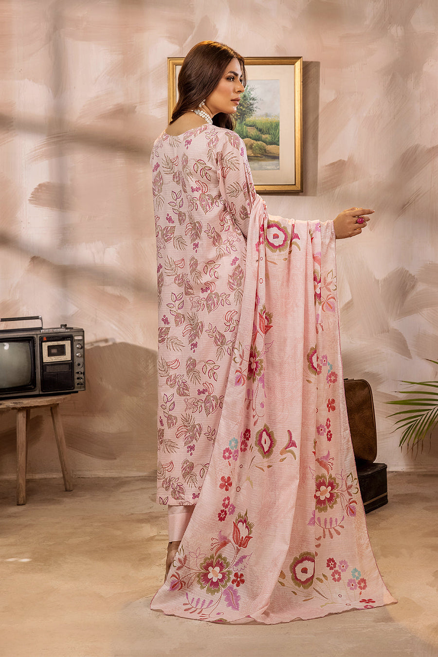 Safwa Safron Vol-03 Fine Digital Printed Lawn Unstitched 3Pc Suit SAF-26