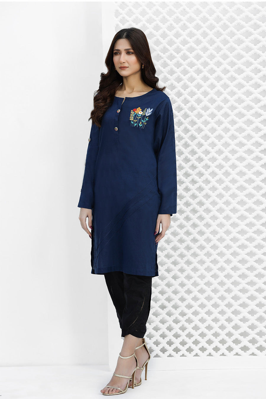 Safwa Embroidered Pret Lawn 1Pc Shirt 2301-16-DE