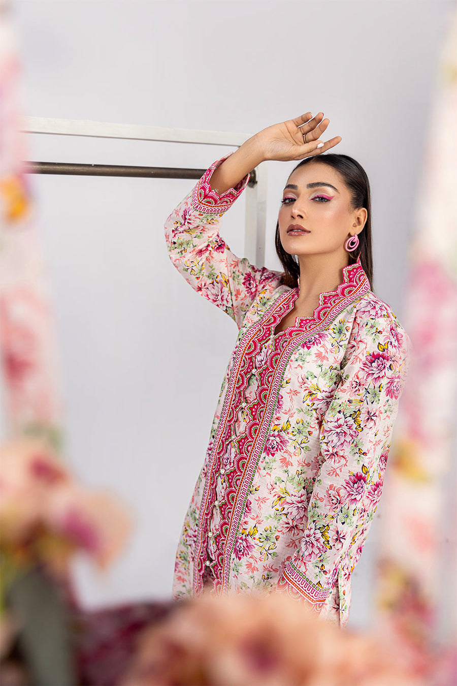 Safwa Orla Unstitched Printed Lawn 2Piece Suit - OR 90