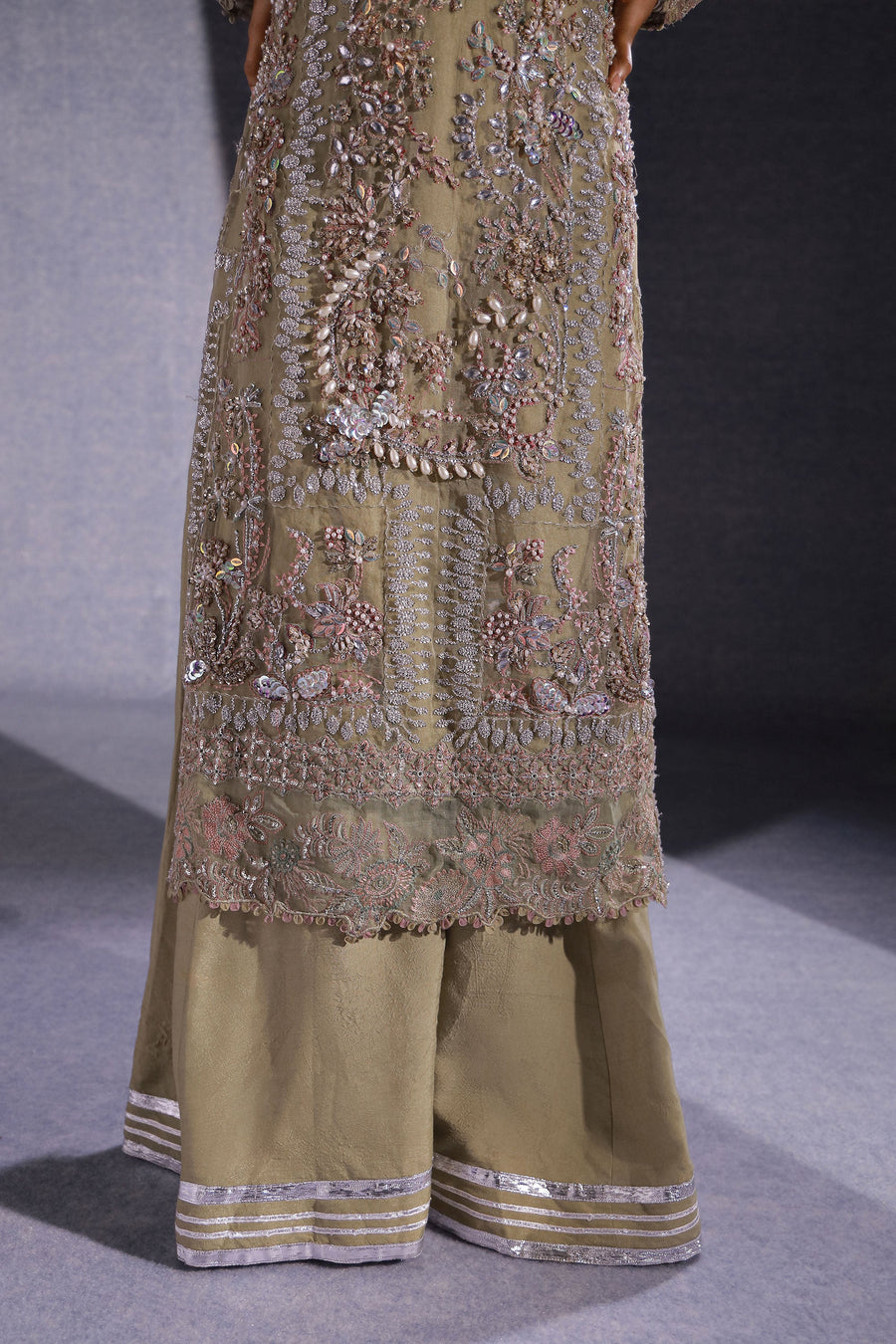 Ermina by Ezra Luxury Hand Embellished Organza Unstitched 3Pc Suit - MUSKAN