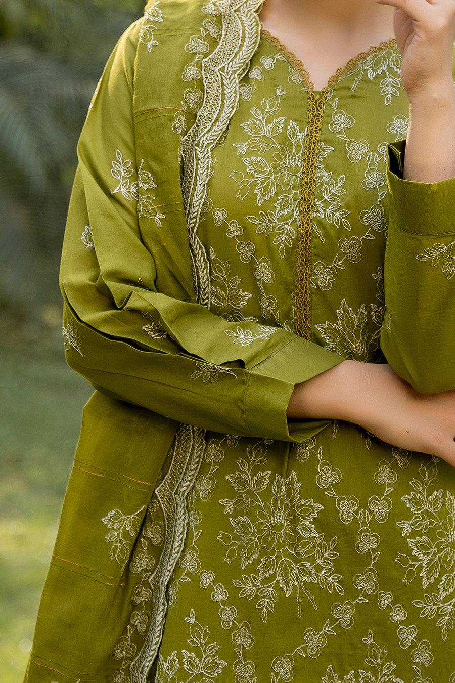 Safwa Esme Premium Embroidered Lawn Unstitched 3Pc Suit ESM-07