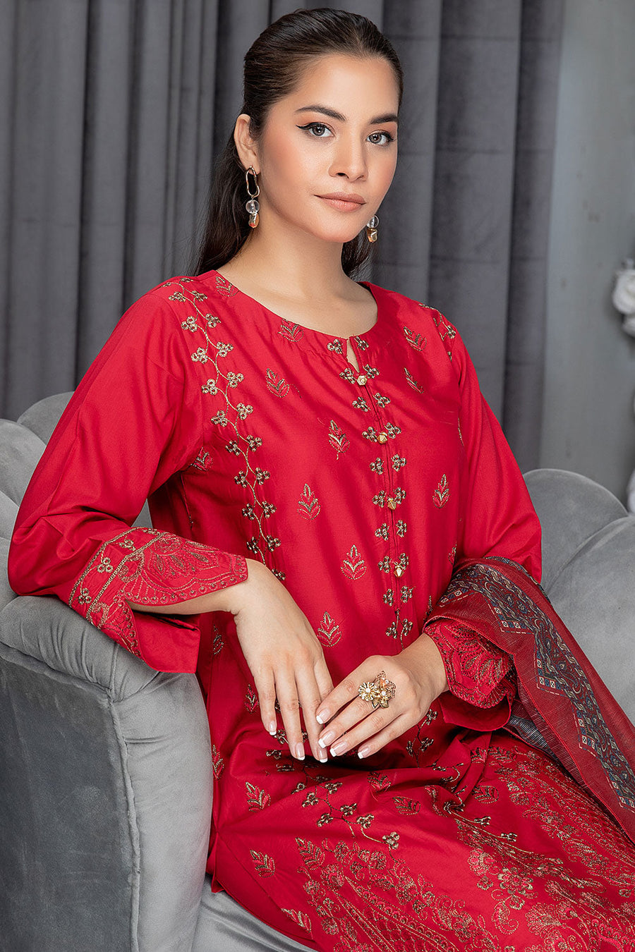 FCS-06 - SAFWA FLORAL 3-PIECE EMBROIDERED COLLECTION VOL 01