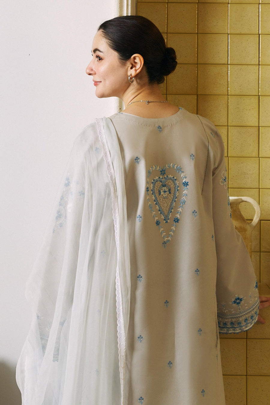 Coco by Zara Shahjahan Embroidered Lawn Unstitched 3Pc Suit D-02A BANO