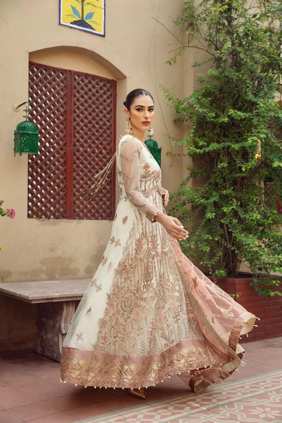 Alizeh Fashion Shahtaj Formal Wedding Embroidered 3PC Suit D-01 Zevar