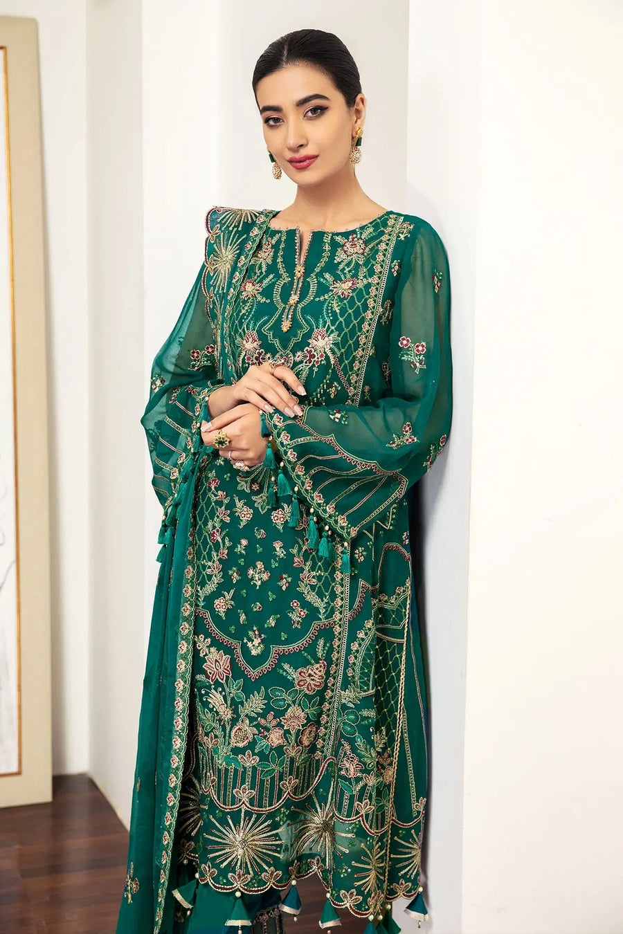 Alizeh Fashion Royale DE LUXE Embroidered Chiffon 3Pc Suit D-10 Mariana