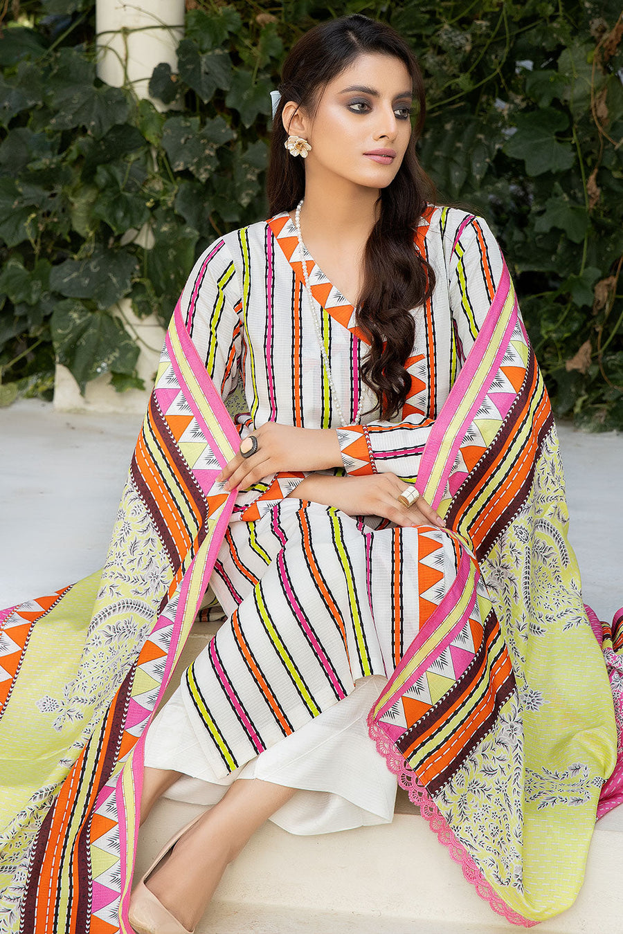 TSC-08 - SAFWA TRENDY DORIA VISCOSE 3-PIECE COLLECTION VOL 01