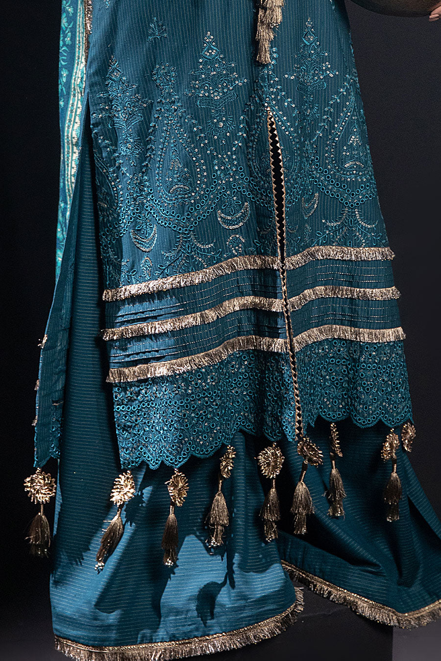 Calista by Safwa Embroidered Khaddar Unstitched 3Pc Suit CSC-06