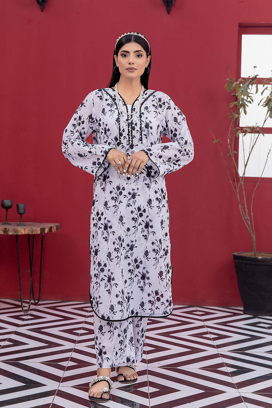 Safwa Printed Lawn Pret 2Pc Suit (Shirt/Trouser) P000387