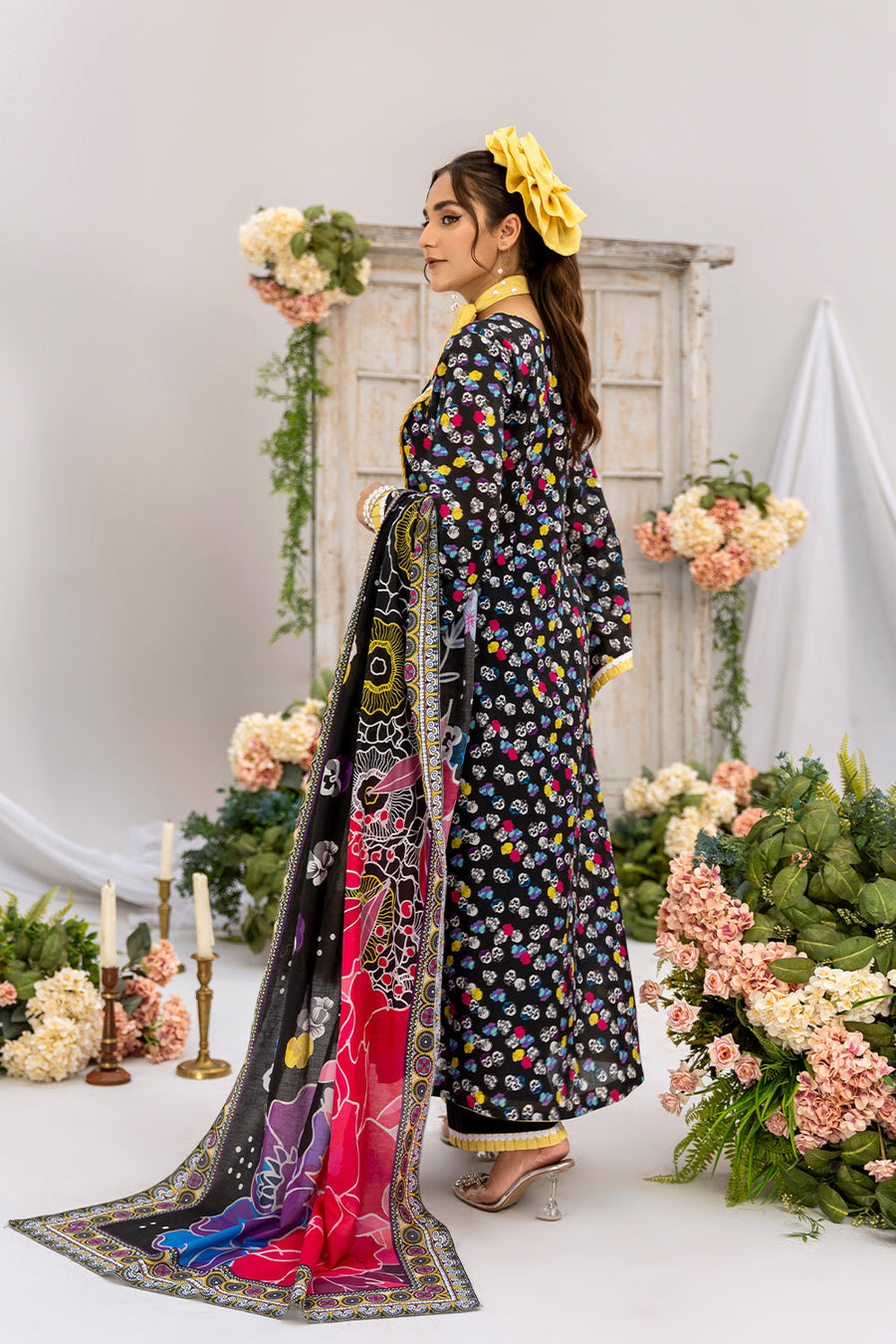 Safwa Praha Vol-07 Fine Digital Printed Lawn Unstitched 3Pc Suit SPH-69