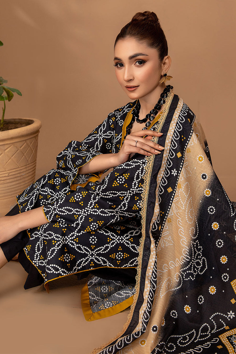 Ixora by Safwa Fine Printed Doria Lawn Unstitched 3Pc Suit ICS-33