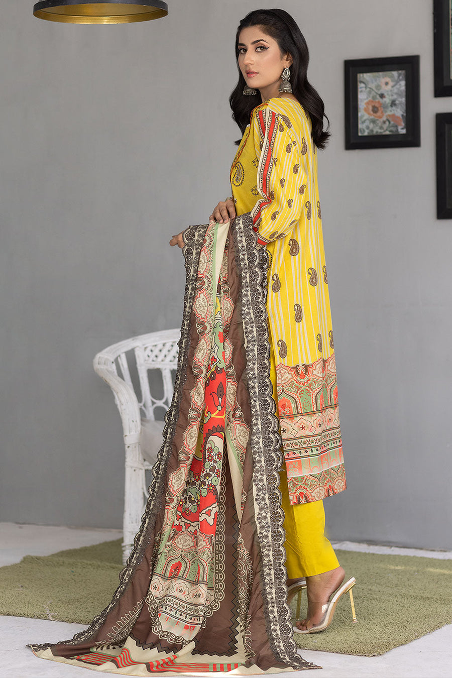 Safwa Chill Vol-01 Embroidered Lawn Unstitched 3Pc Suit CHC-10