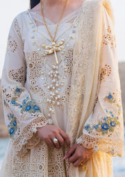 Ayra LuxurySchiffli Lawn and cotton net dupatta from ELAF's 'HAI KUCH' Festive Lawn 2024 Collection.