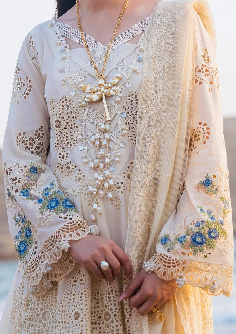 Ayra LuxurySchiffli Lawn and cotton net dupatta from ELAF's 'HAI KUCH' Festive Lawn 2024 Collection.