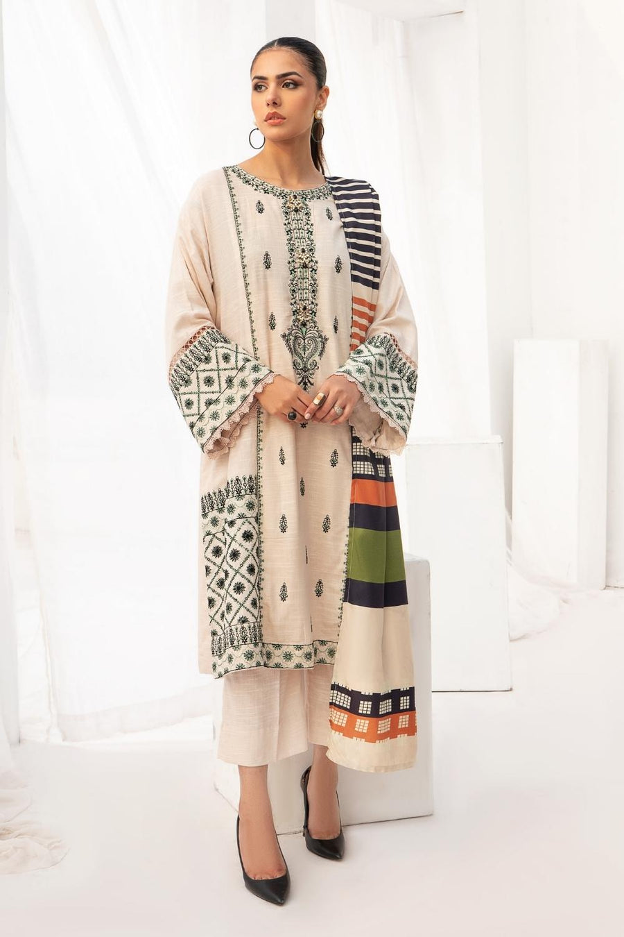 Ittehad Textiles Embroidered Khaddar Unstitched 3Pc Suit LF-EMKH-3P-2306