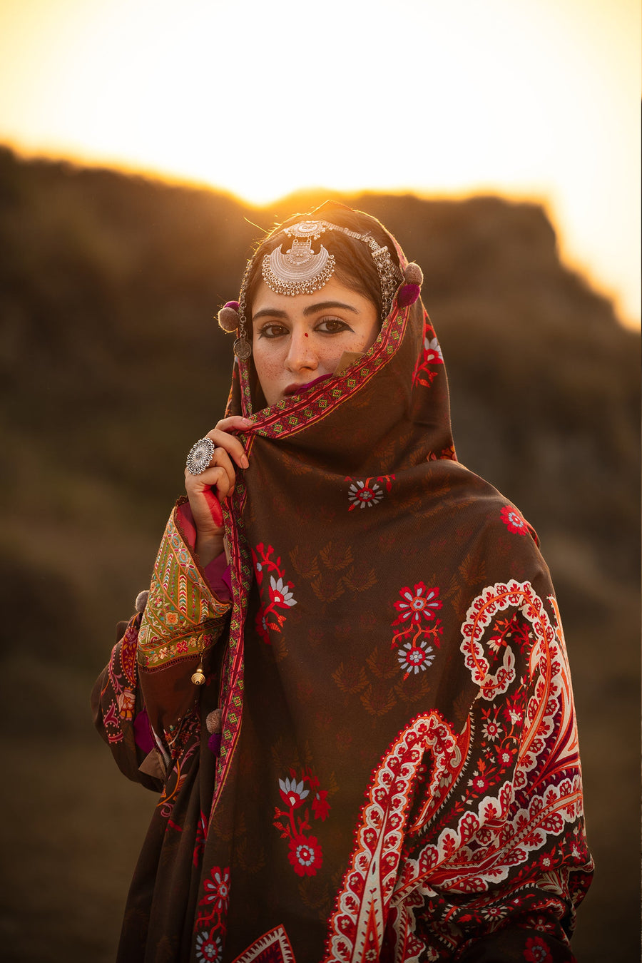 Seroli Autumn Winter Unstitched Embroidered Khaddar 3Pc Suit WC-U0005