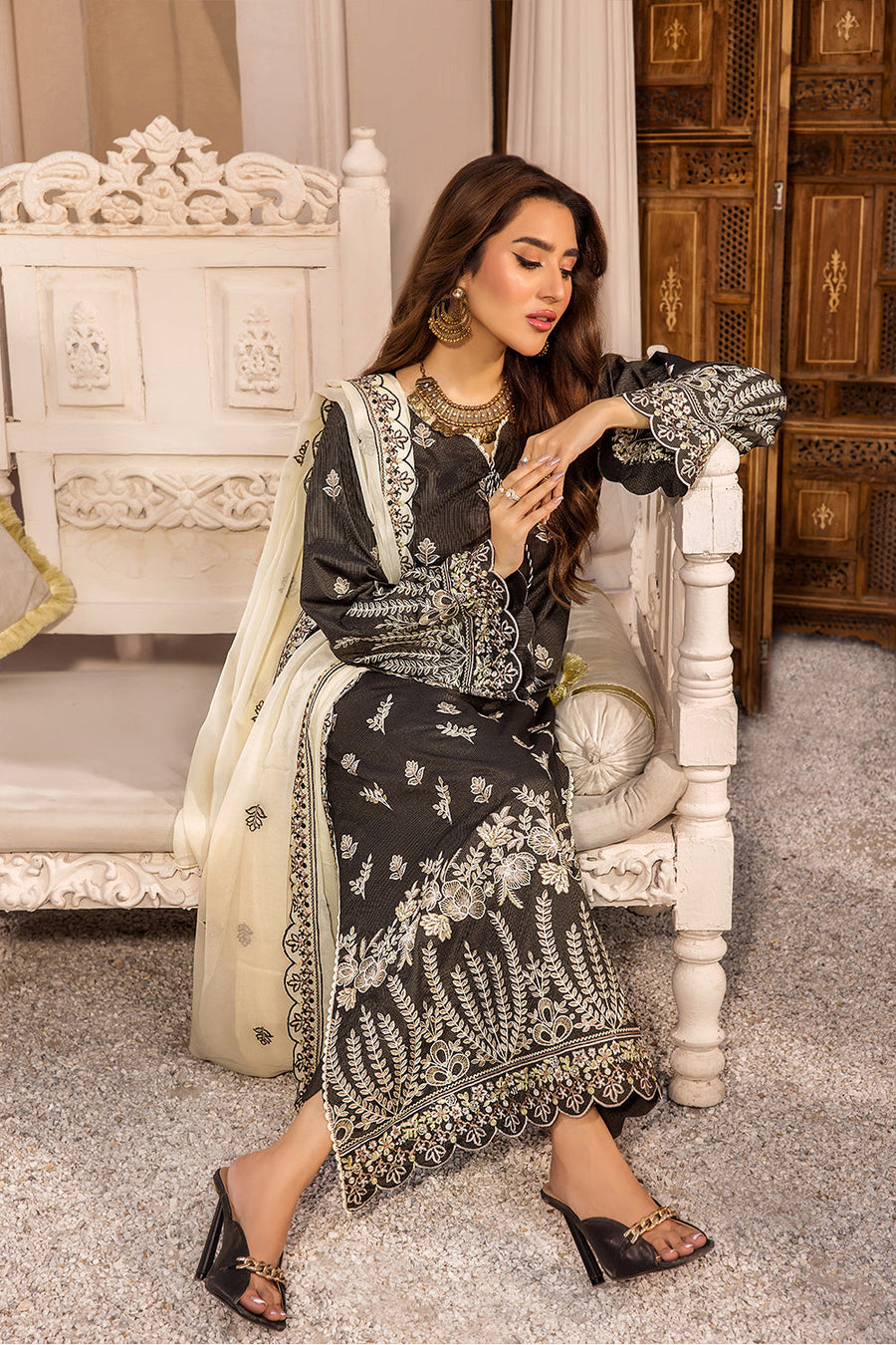 Meryl by Safwa Embroidered Masuri Unstitched 3Pc Suit MYC-10