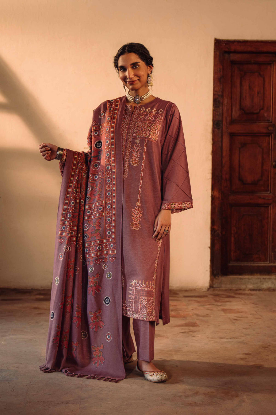 Nishat Sunehray Din Embroidered Karandi Unstitched 3Pc Suit - 42303030