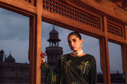 Nishat Sunehray Din Embroidered Karandi Unstitched 3Pc Suit - 42303039