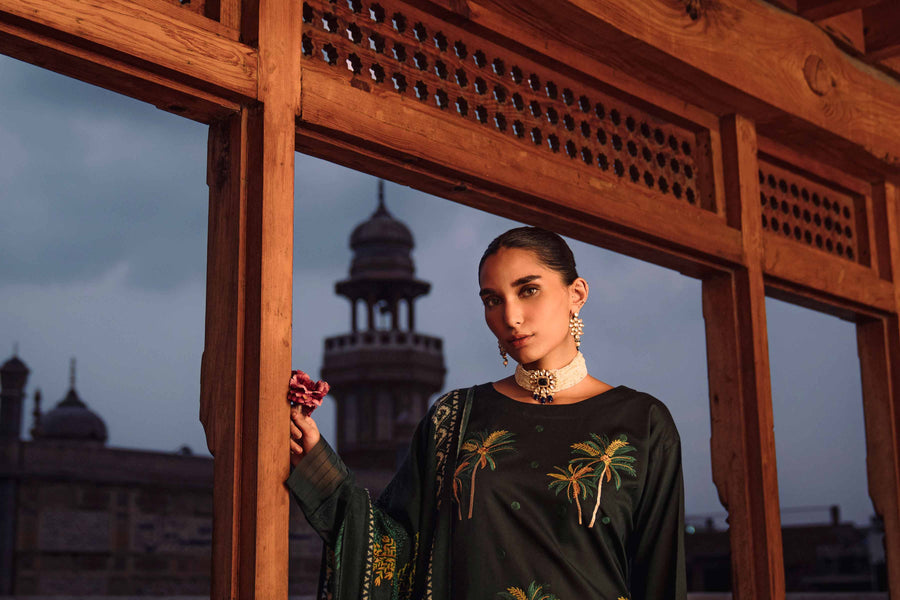 Nishat Sunehray Din Embroidered Karandi Unstitched 3Pc Suit - 42303039