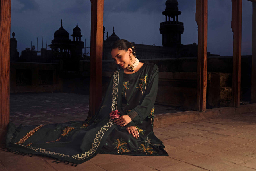 Nishat Sunehray Din Embroidered Karandi Unstitched 3Pc Suit - 42303039