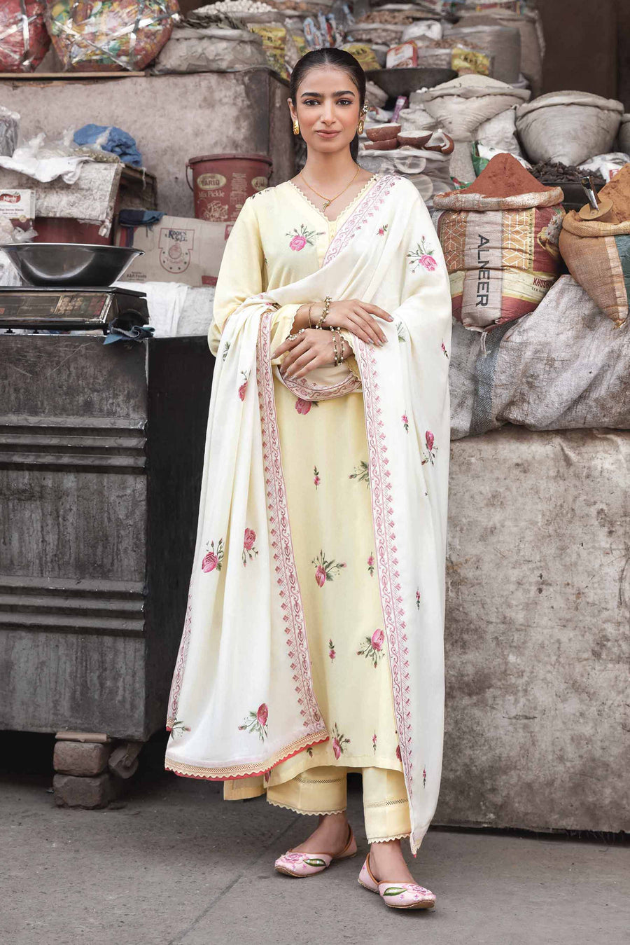 Nishat Sunehray Din Embroidered Karandi Unstitched 3Pc Suit - 42303064