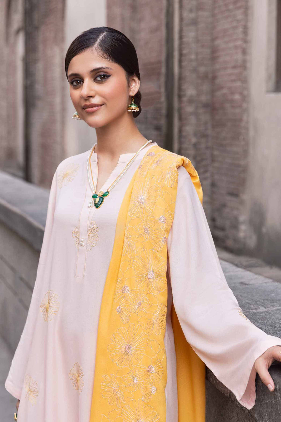 Nishat Sunehray Din Embroidered Karandi Unstitched 3Pc Suit - 42303068