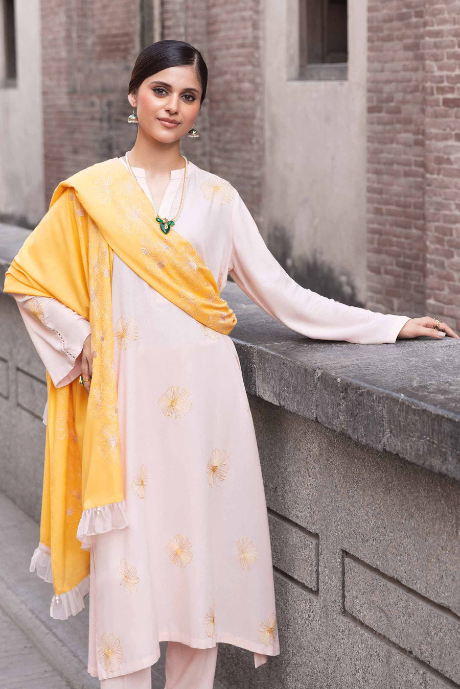 Nishat Sunehray Din Embroidered Karandi Unstitched 3Pc Suit - 42303068