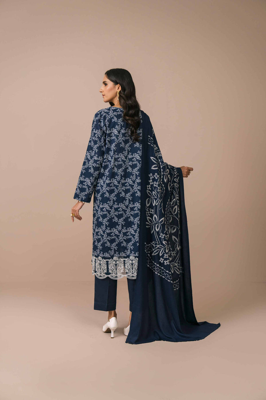 Nishat Sunehray Din Embroidered Karandi Unstitched 3Pc Suit - 42303072