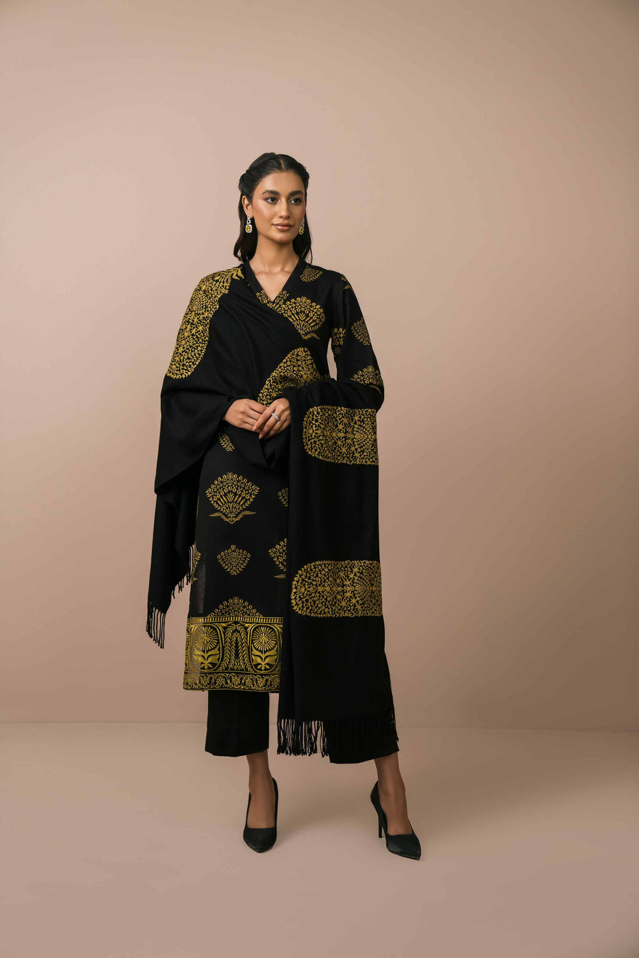 Nishat Sunehray Din Embroidered Karandi Unstitched 3Pc Suit - 42303073