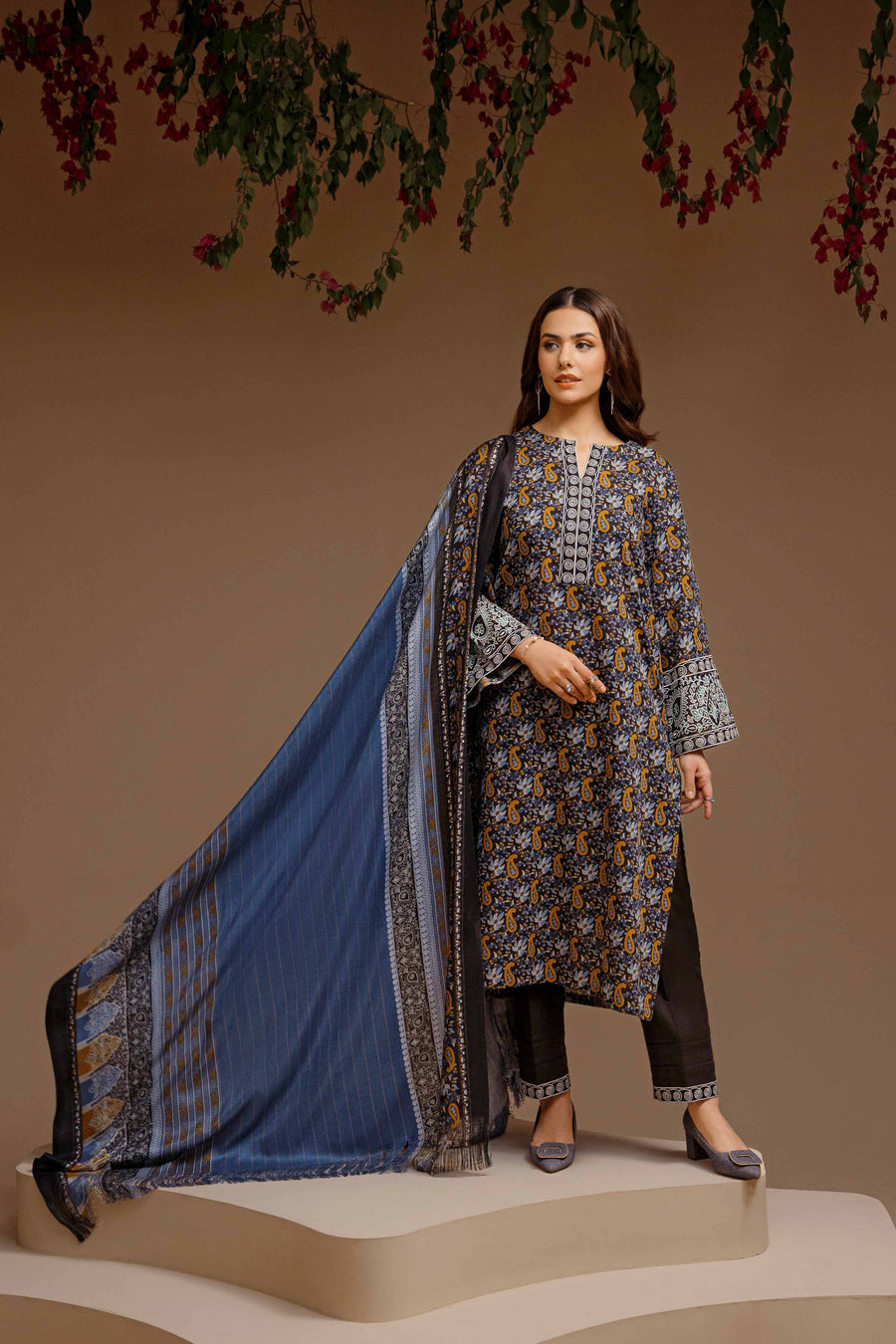 Nishat Sunehray Din Embroidered Khaddar Unstitched 3Pc Suit - 42303131